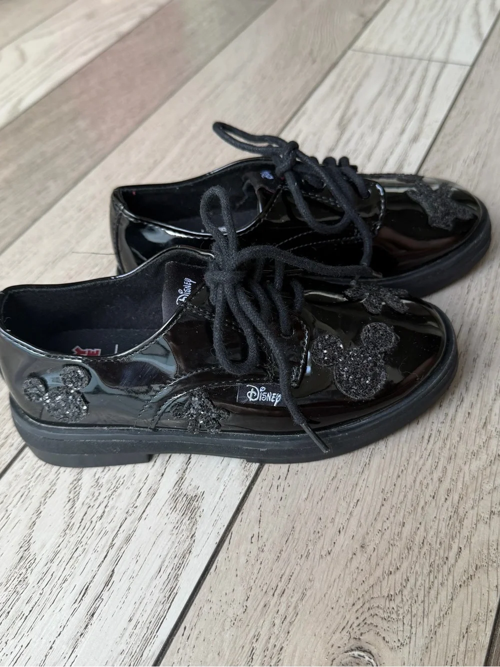 Zara Girls Black Patent Lace-Up Shoes with Glitter Mickey Details size 11